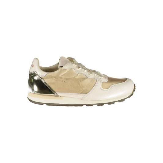 Zapatilla Diadora de piel beige para mujer