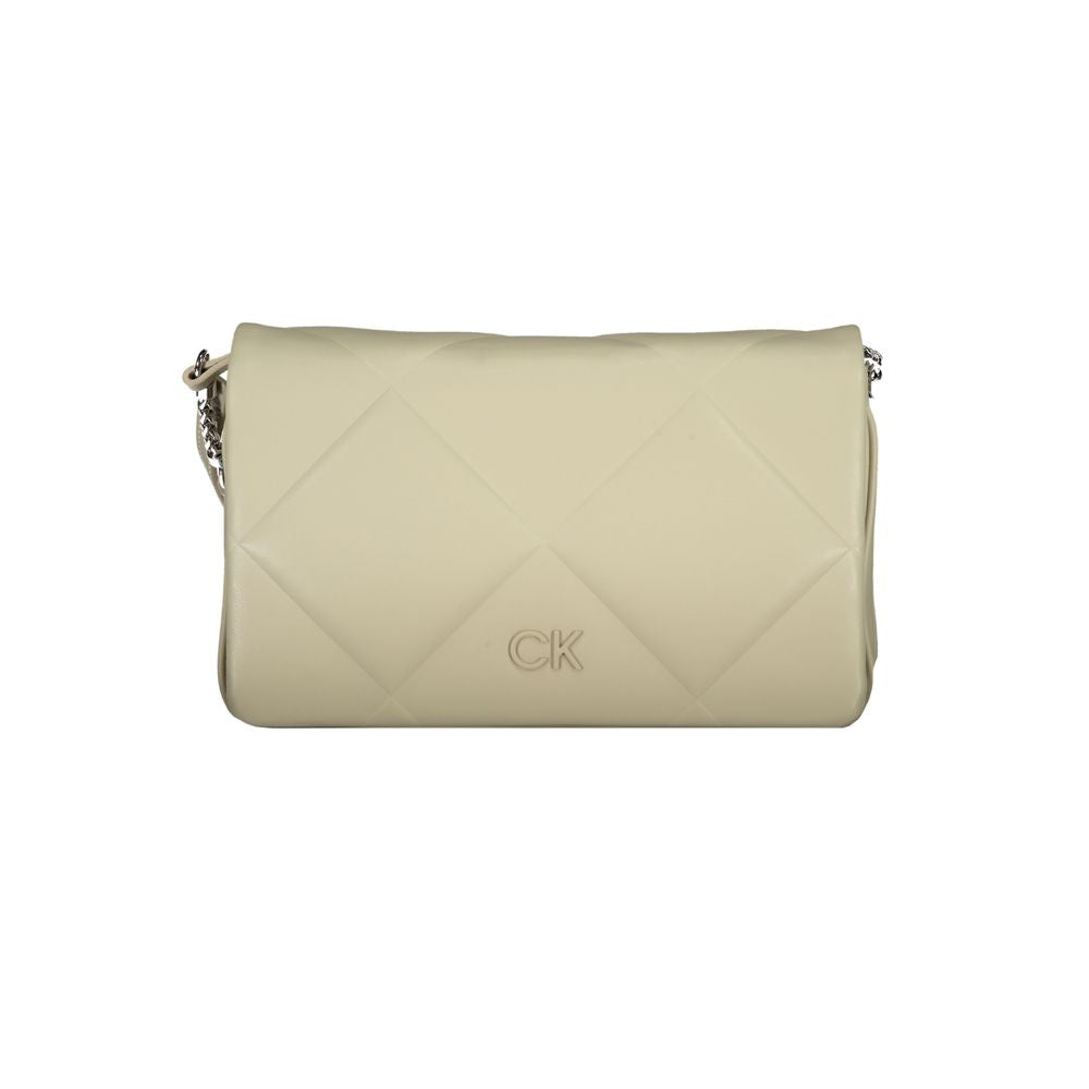 Calvin Klein | Abraza la esencia de la elegancia moderna