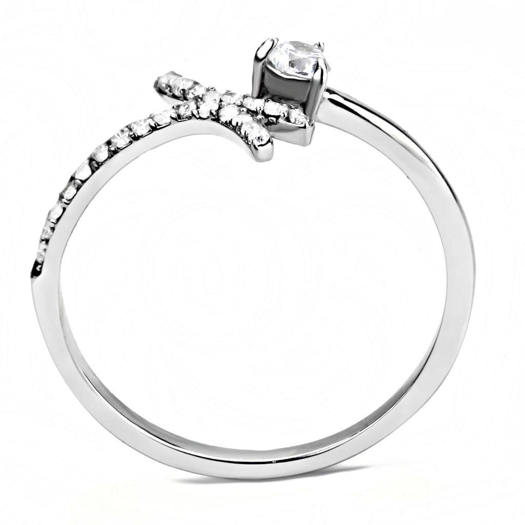 DA145 - High polished (no plating) Stainless Steel Ring with AAA Grade.